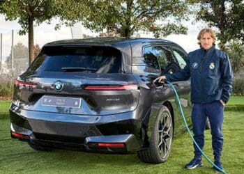 Já pode adquirir um BMW que foi conduzido pelas estrelas do Real de Madrid