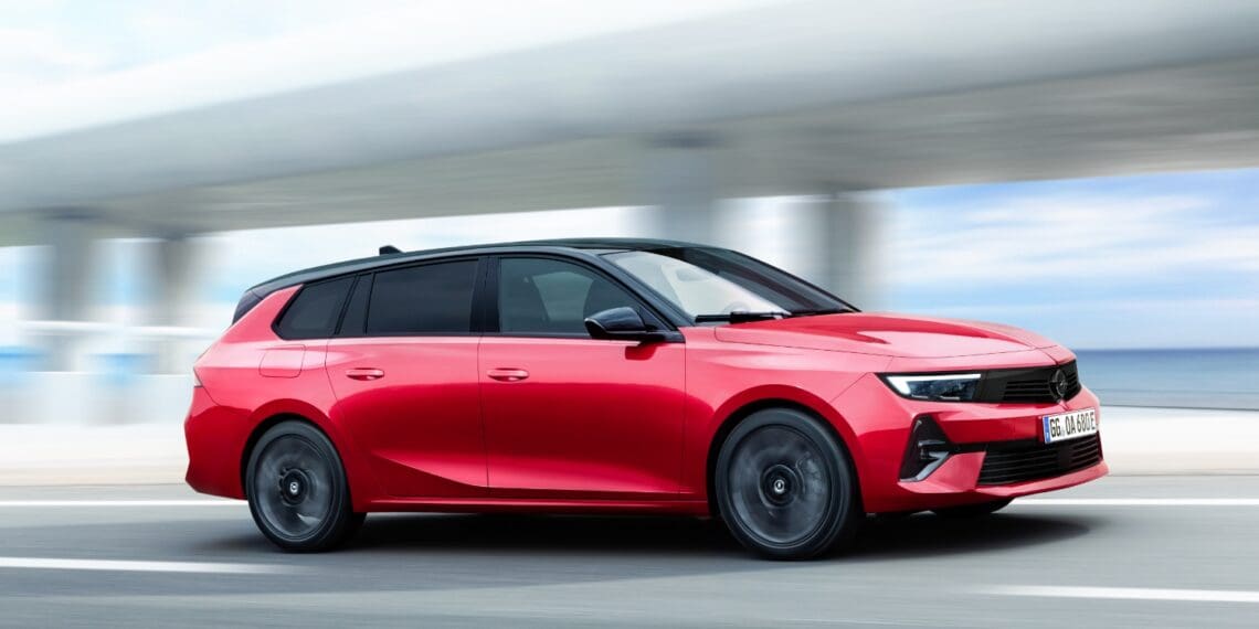 Opel Astra Sport Tourer Eletric já está disponível para encomenda