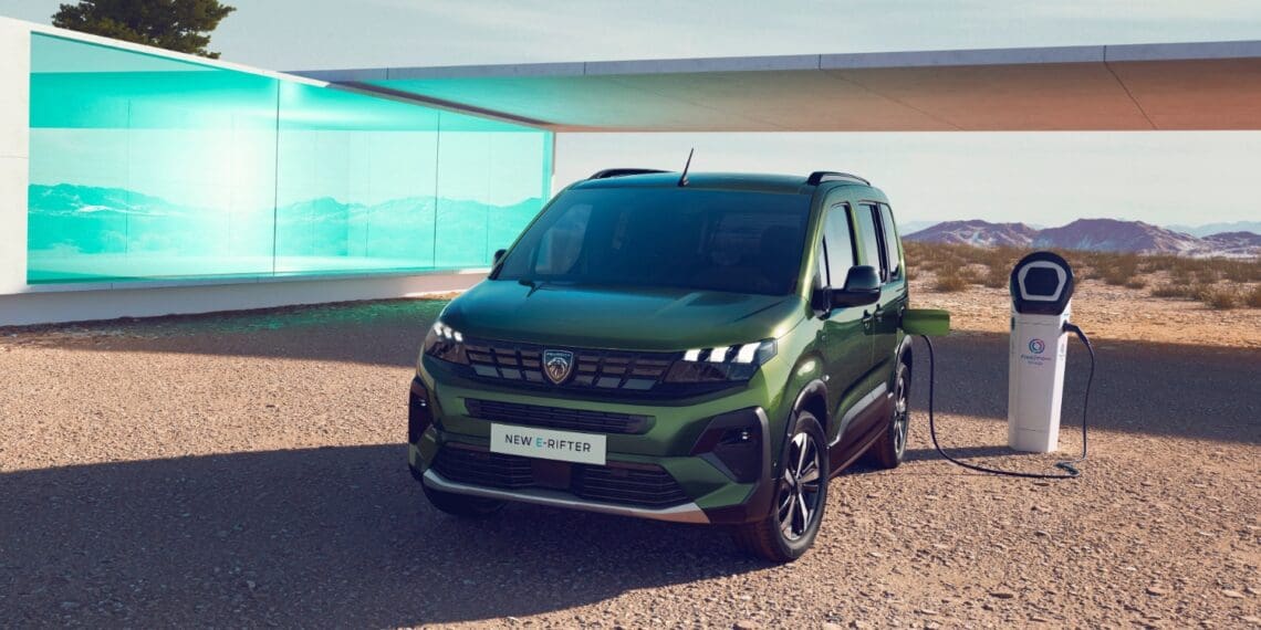 Peugeot E-Rifter renovado: mais autonomia e equipamento
