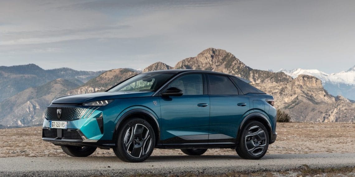 New Peugeot E-3008: A Commercial Hit with Over 50,000 Orders Already!