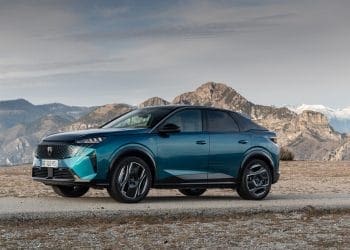 New Peugeot E-3008: A Commercial Hit with Over 50,000 Orders Already!