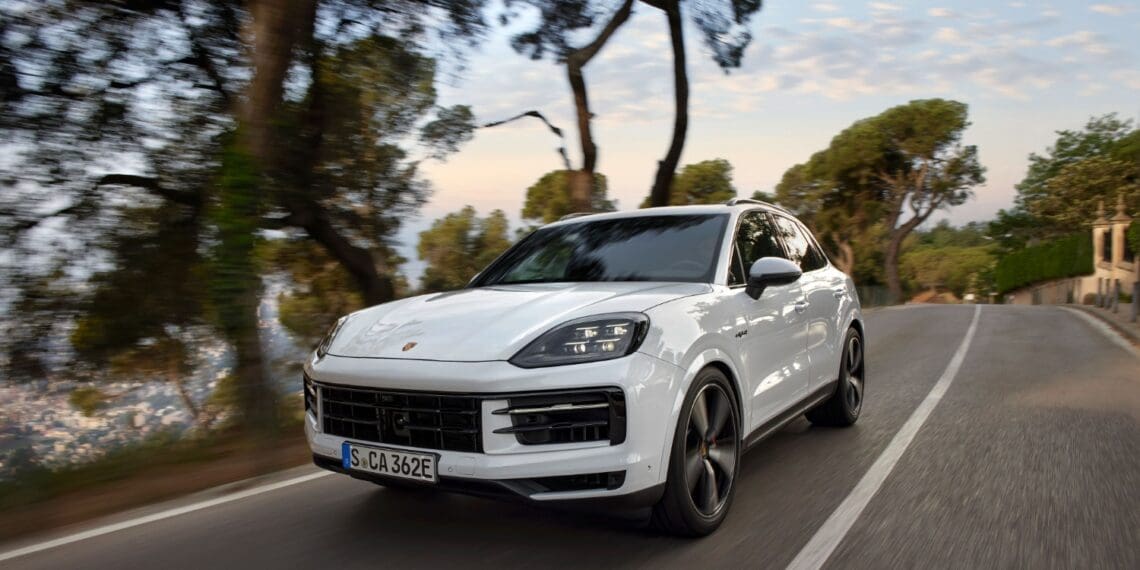 Novo Porsche Cayenne S E-Hybrid: terceira variante híbrida plug-in chega em novembro