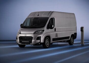 Novo Proace Max completa gama atualizada da Toyota Professional