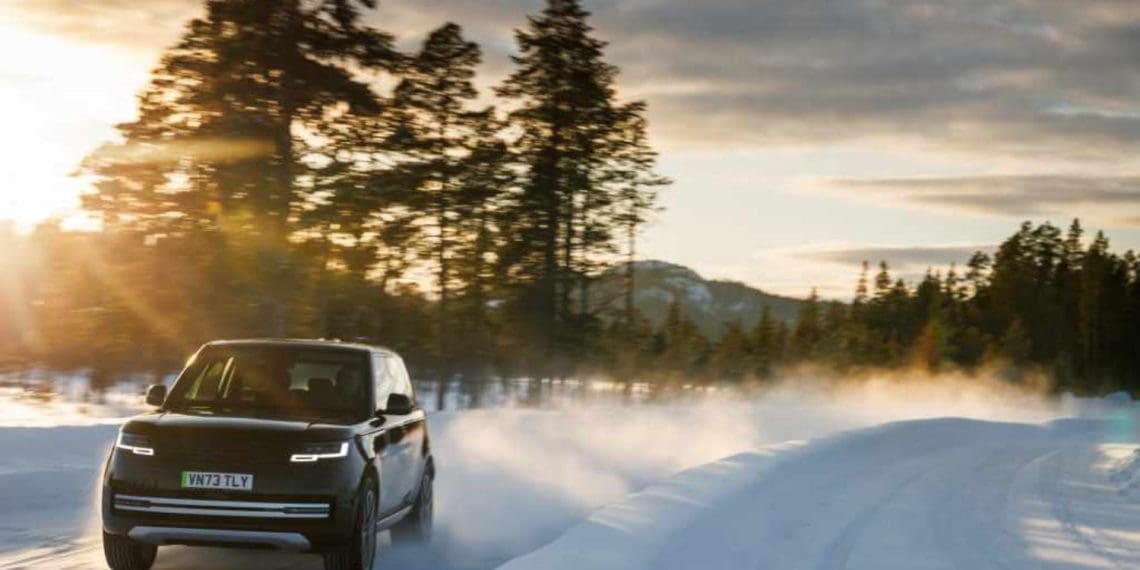 Novo Ranger Rover 100% elétrico colocado à prova a temperaturas extremas