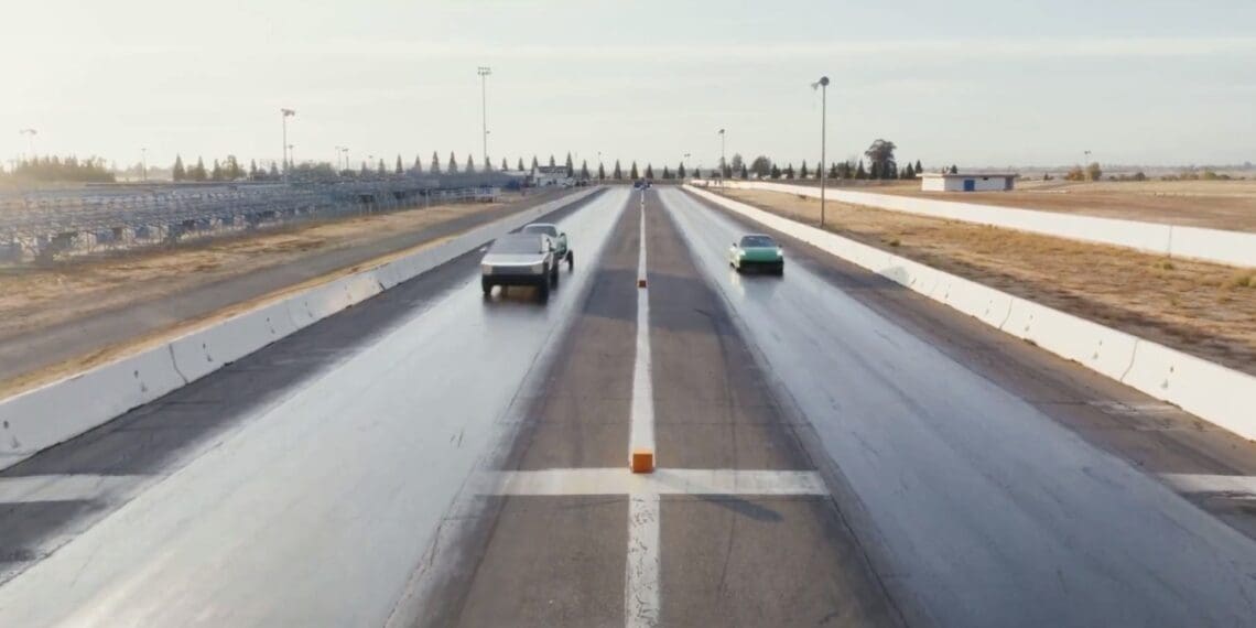 Tesla Cybertruck: mais rápido que o 911… enquanto reboca um 911!