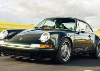 Porsche 911 964 renasce com 412 cv… e Bluetooth