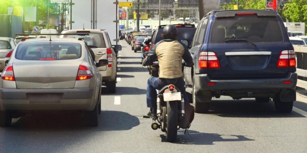 Itália volta a colocar em causa fim dos motores a combustão em 2035