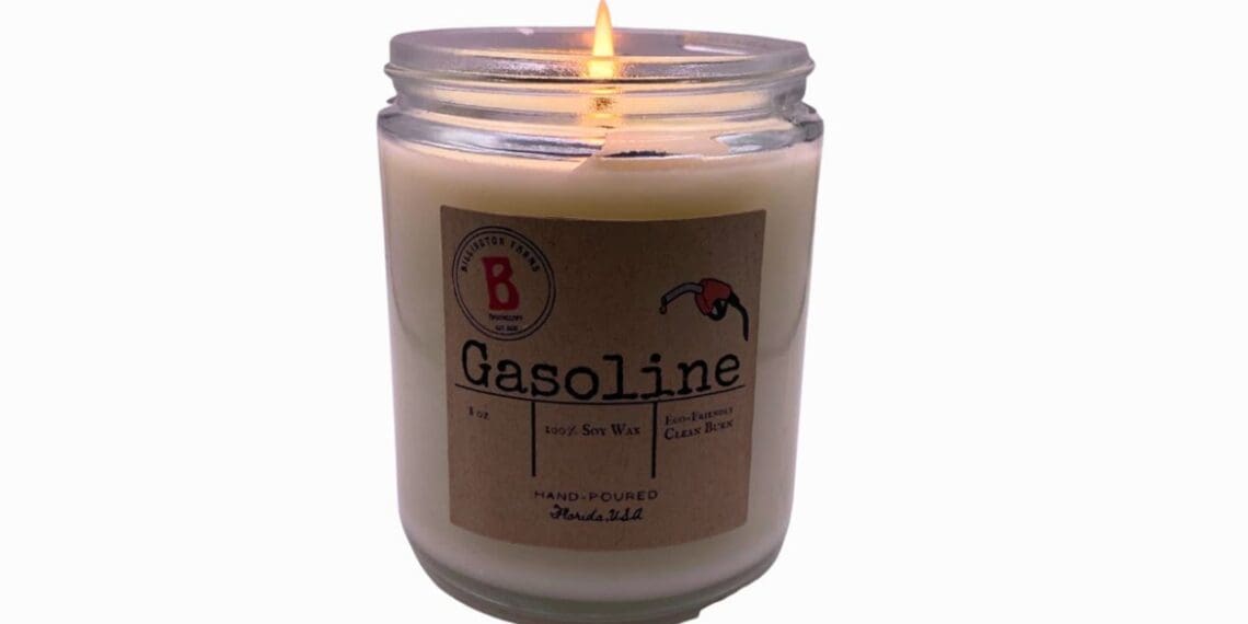 Saudades do cheiro a gasolina? Estas velas aromáticas são a solução para os ‘petrolhead’