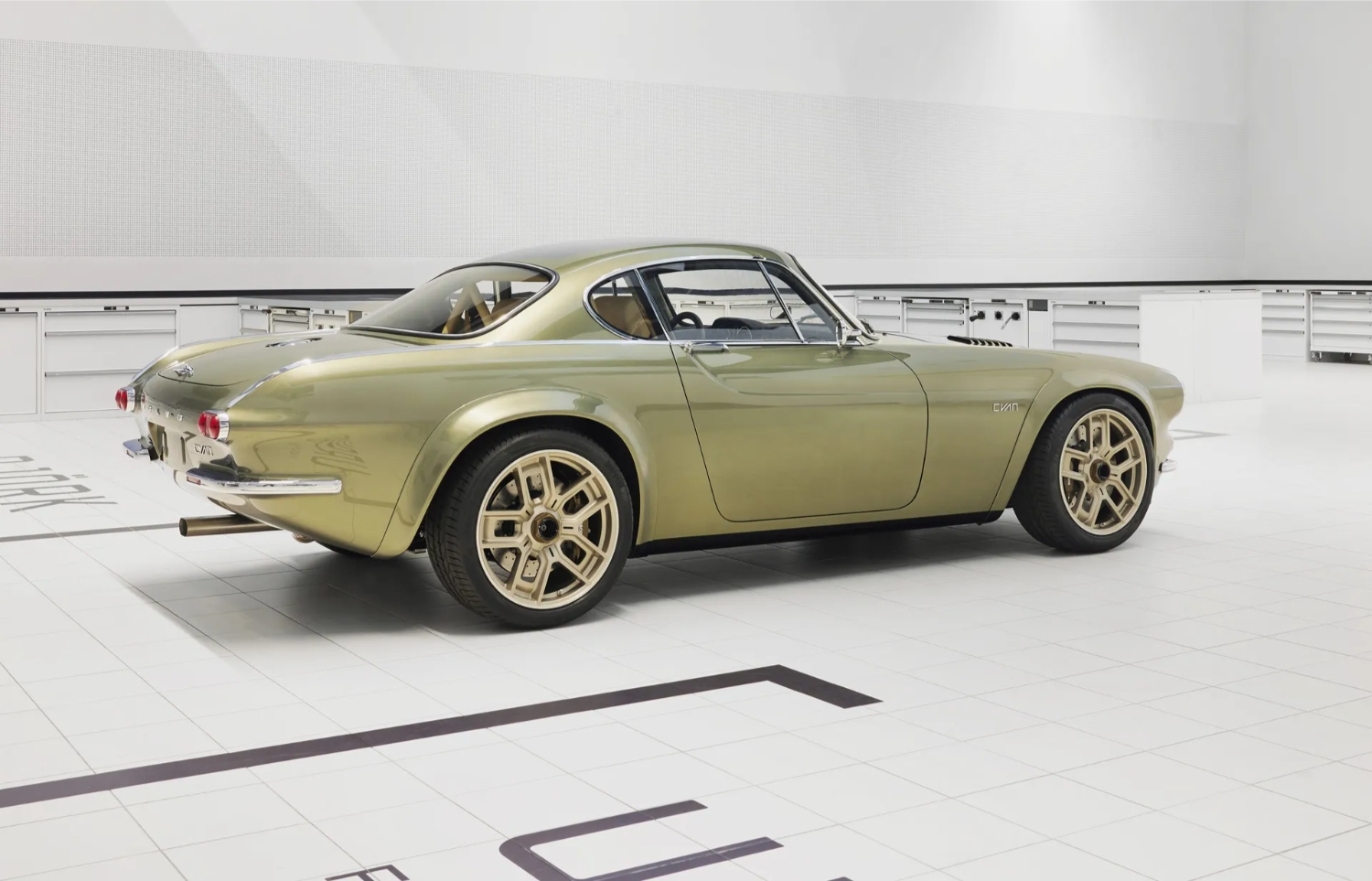 Cyan Racing revela a variante GT do icónico Volvo P1800 - AutoGear