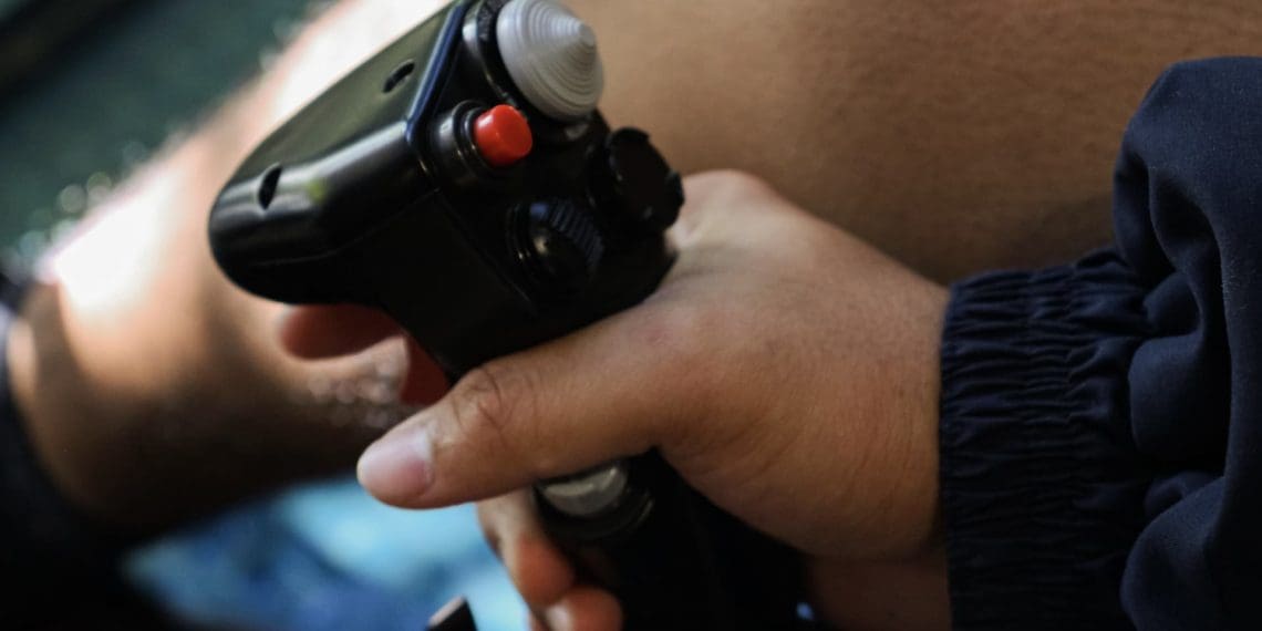 Dos joysticks para guiar ao capô colante: as patentes mais loucas do ano